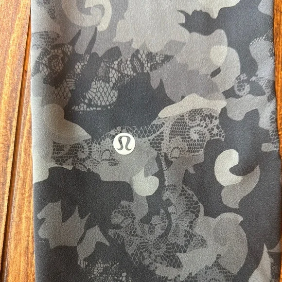 Lululemon Wunder Train High-Rise Tight 25" Leggings Hidden Heritage Lace Black - Picture 10 of 13